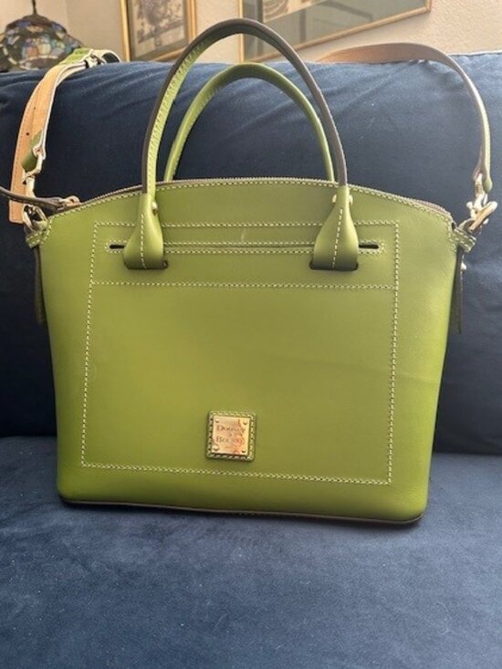 Dooney & Bourke Handbags - Dooney & Bourke Crossbody Purse